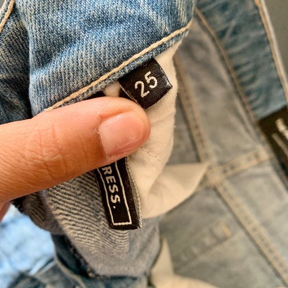 THE FIFTH LABEL Nice Peach Distressed Shorts - Picture 2 of 5